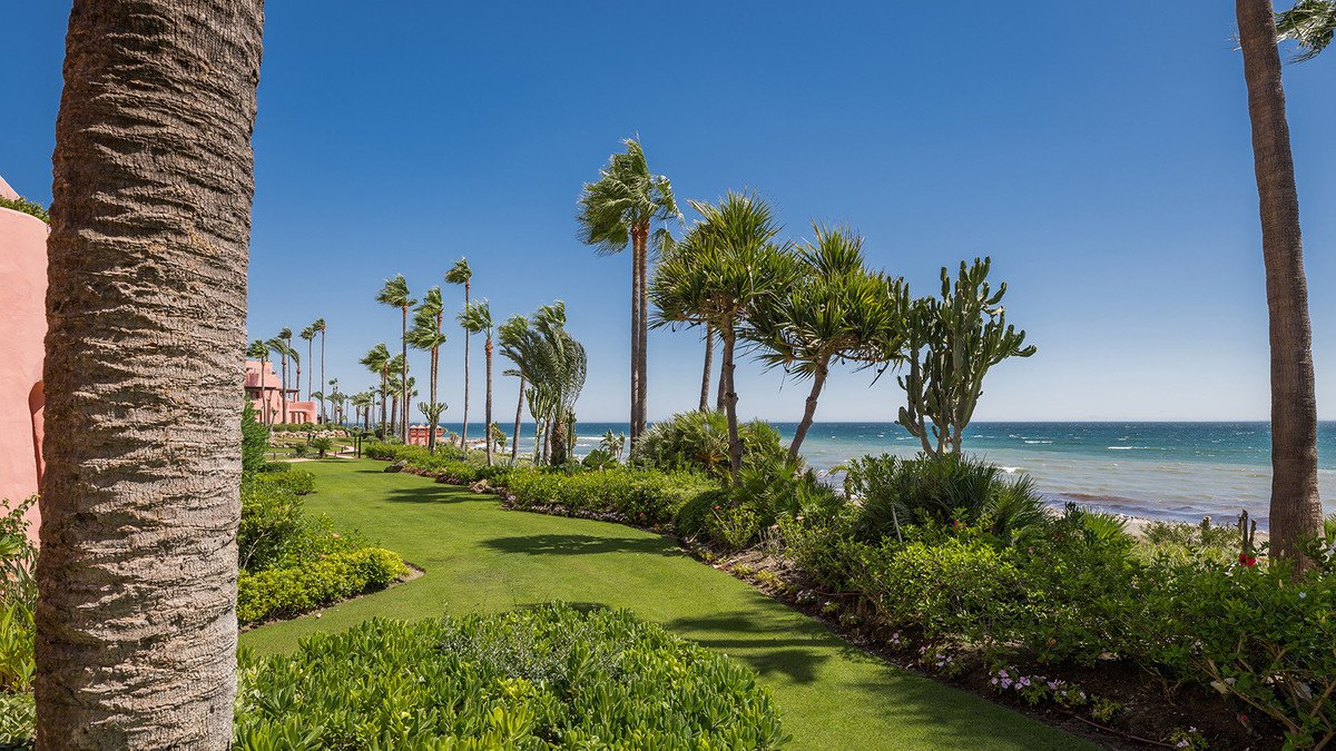 3 Bed Ground Floor Apartment in Estepona