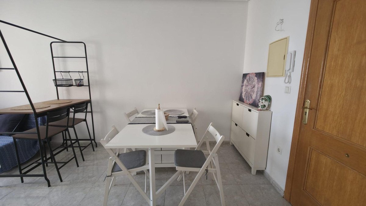 1 Bed Middle Floor Apartment in Torrevieja