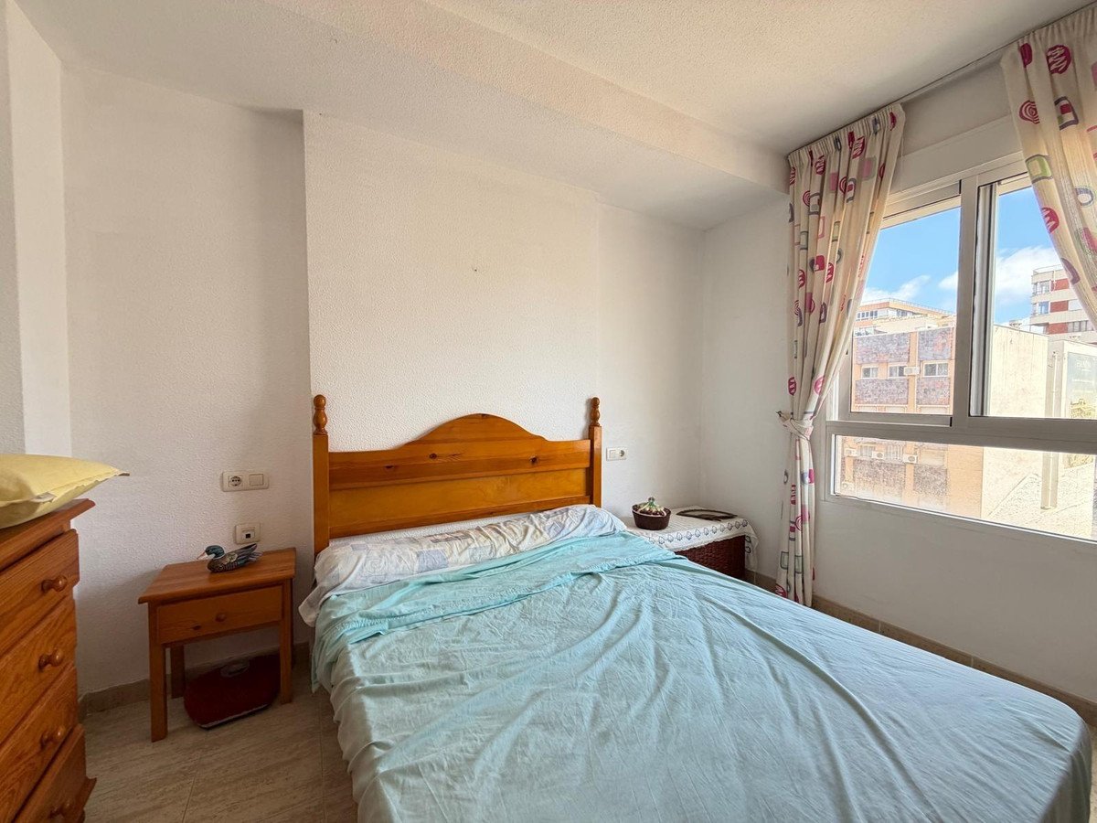 2 Bed Middle Floor Apartment in Torrevieja