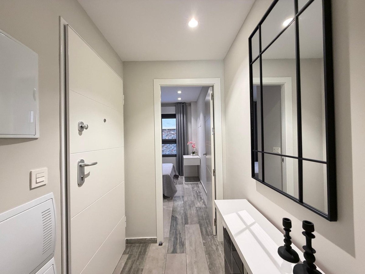 1 Bed Middle Floor Apartment in Torrevieja