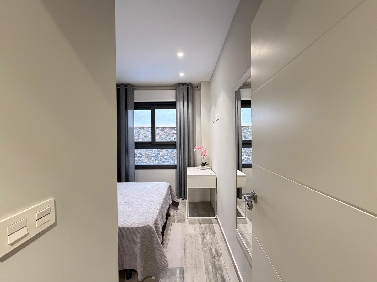 1 Bed Middle Floor Apartment in Torrevieja