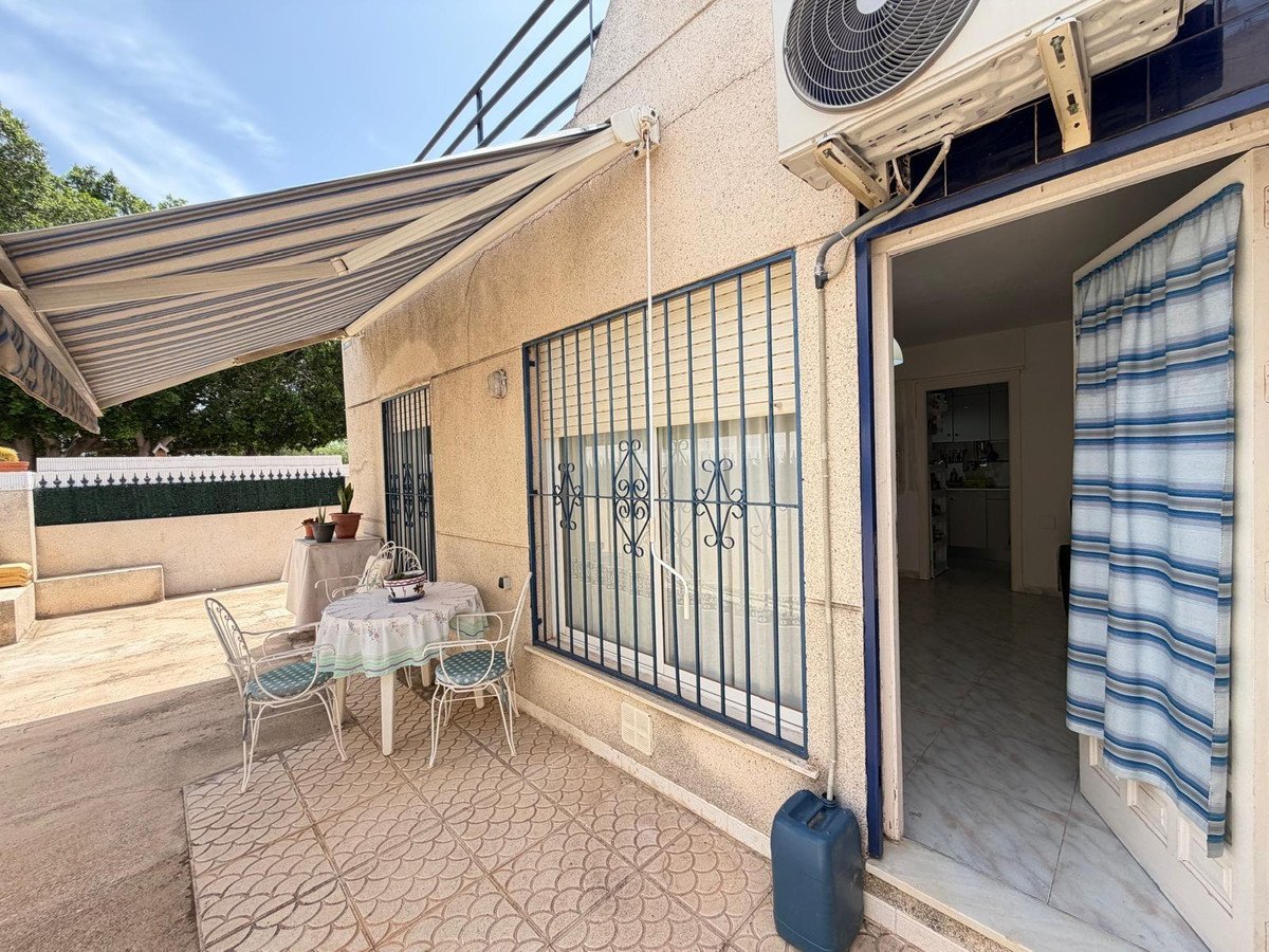 2 Bed Bungalow in Torrevieja