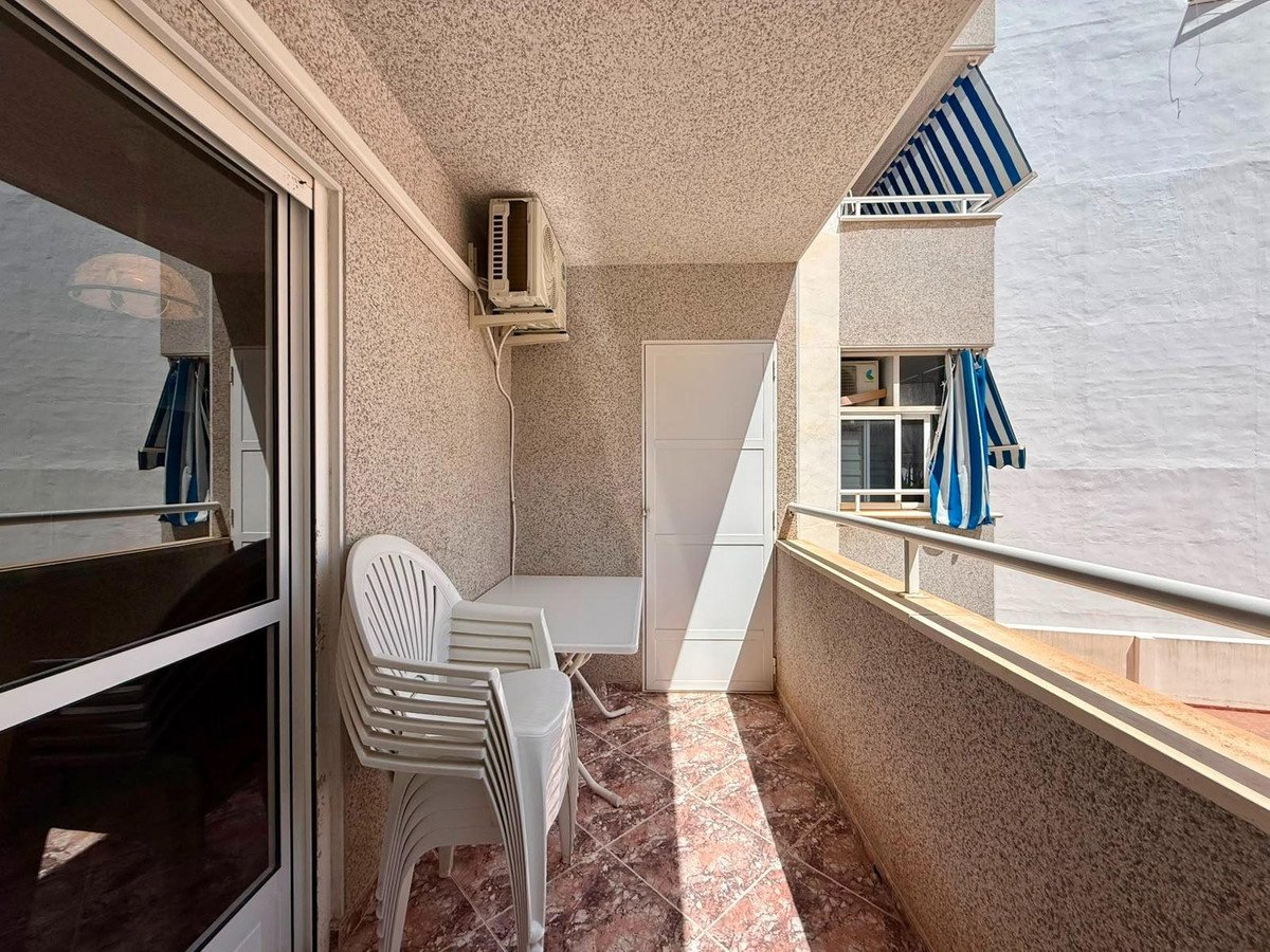 2 Bed Middle Floor Apartment in Torrevieja