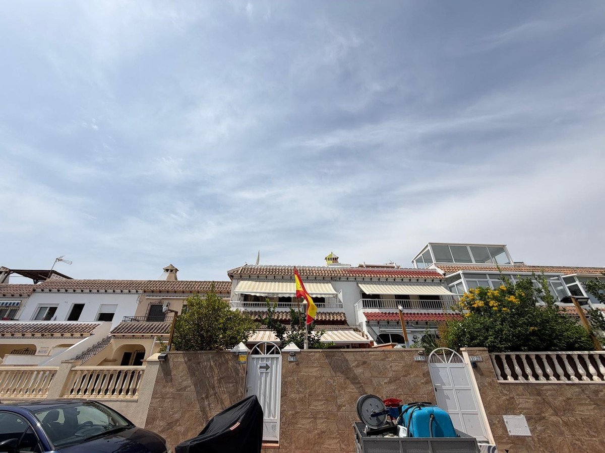 2 Bed Bungalow in Torrevieja