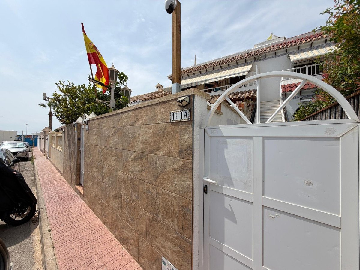 2 Bed Bungalow in Torrevieja