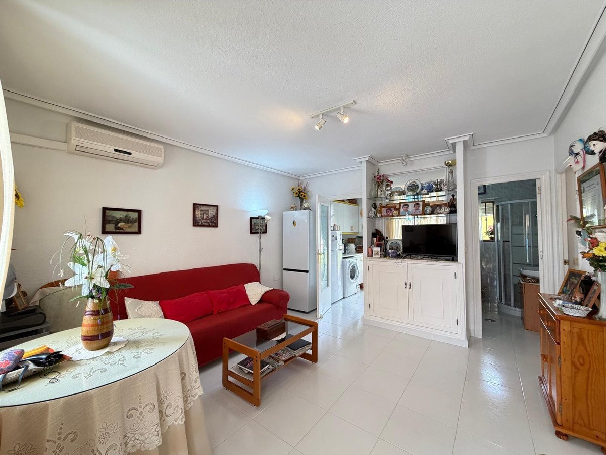 2 Bed Bungalow in Torrevieja