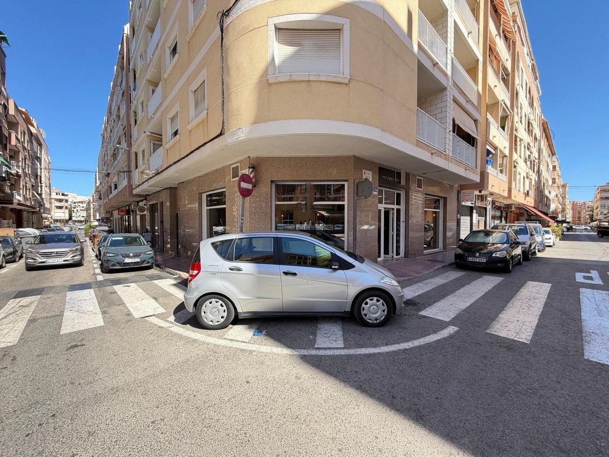 2 Bed Business in Torrevieja