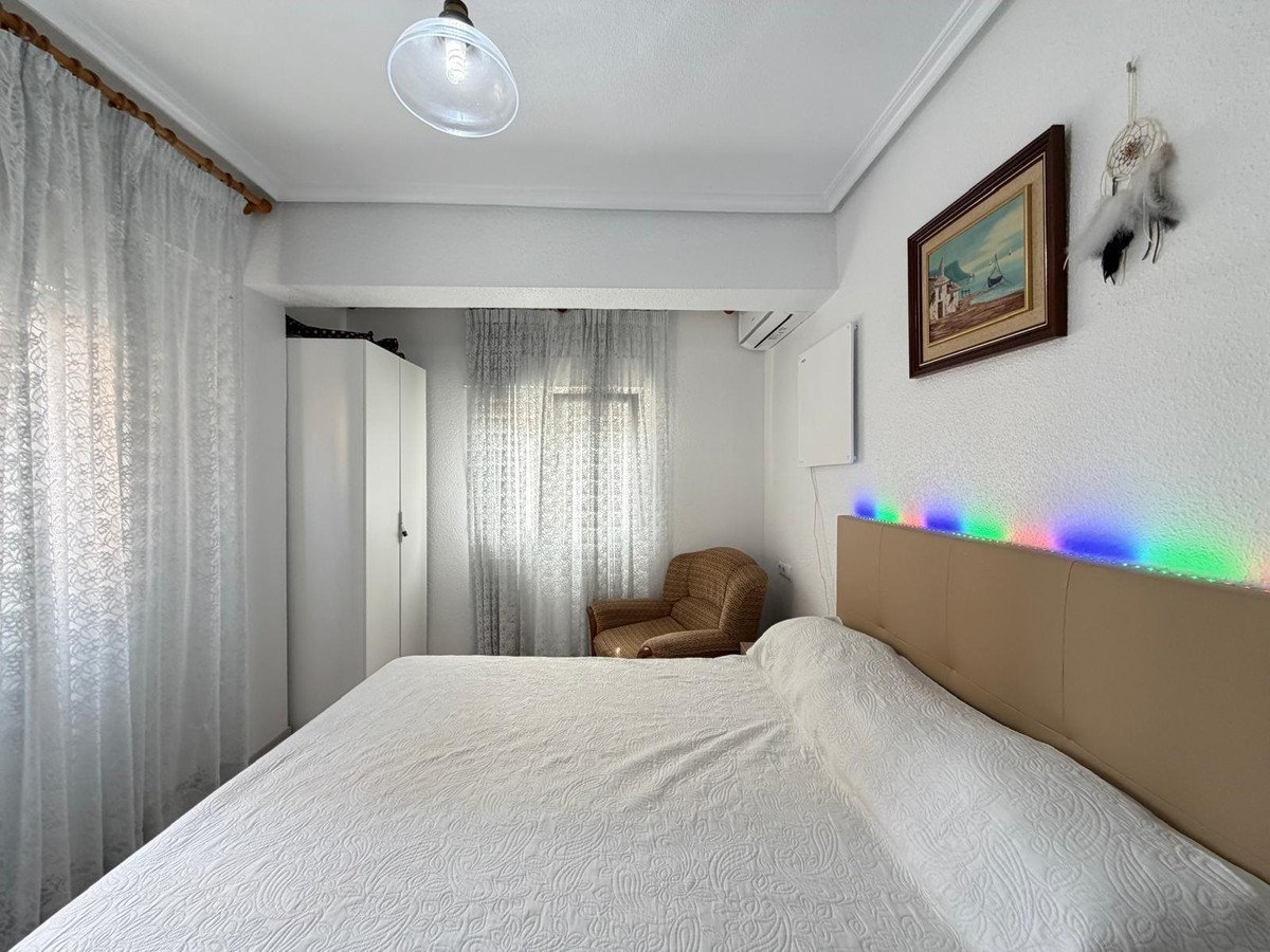 3 Bed Middle Floor Apartment in Torrevieja