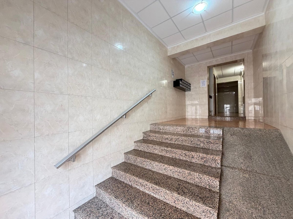 3 Bed Middle Floor Apartment in Torrevieja