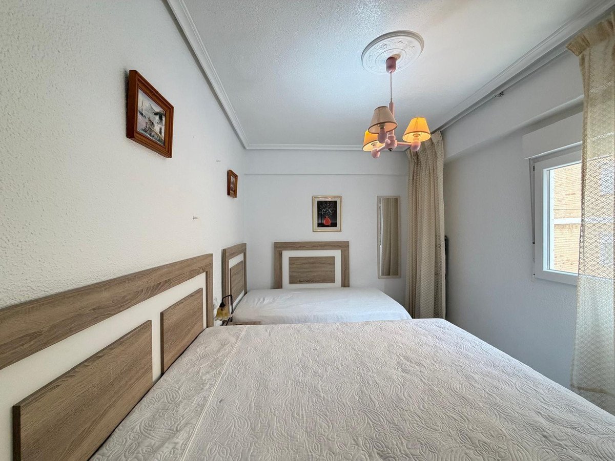 3 Bed Middle Floor Apartment in Torrevieja