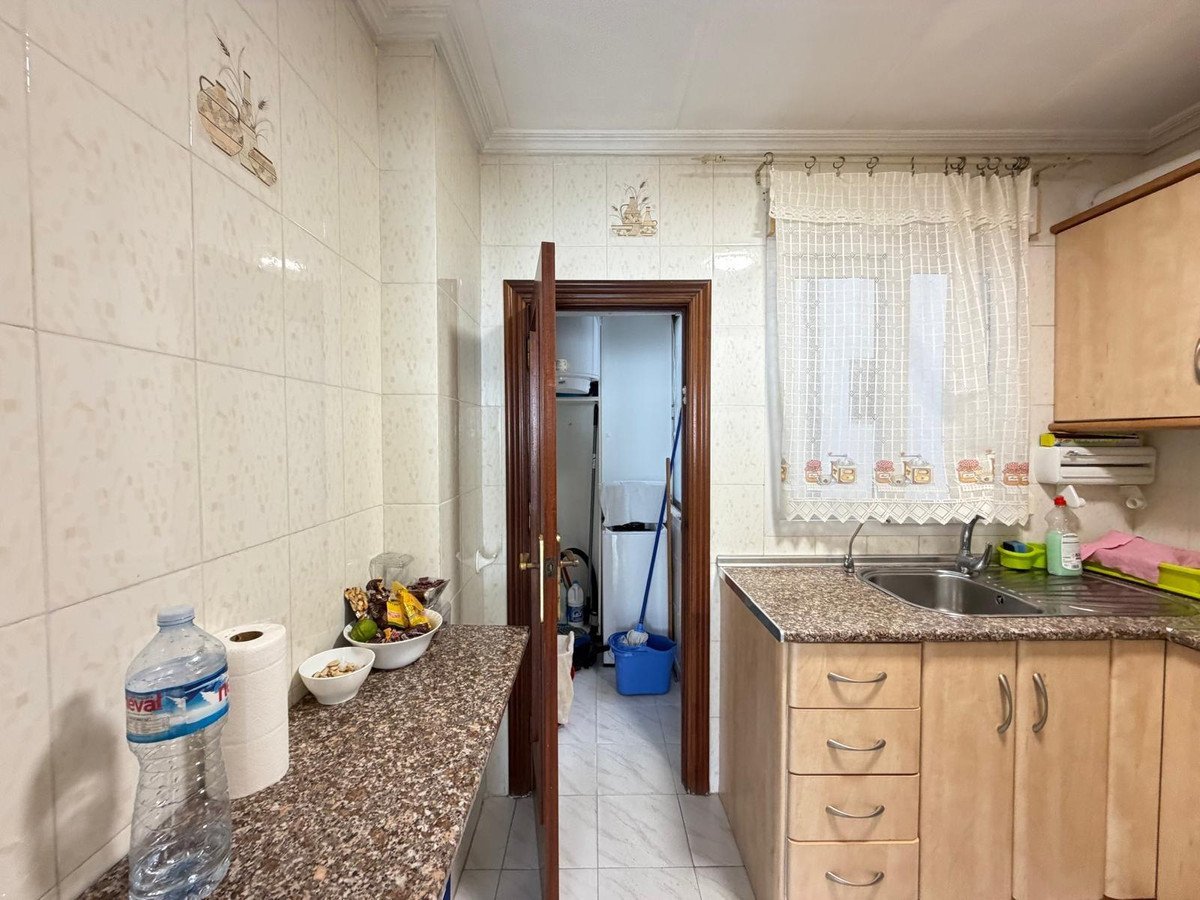 3 Bed Middle Floor Apartment in Torrevieja