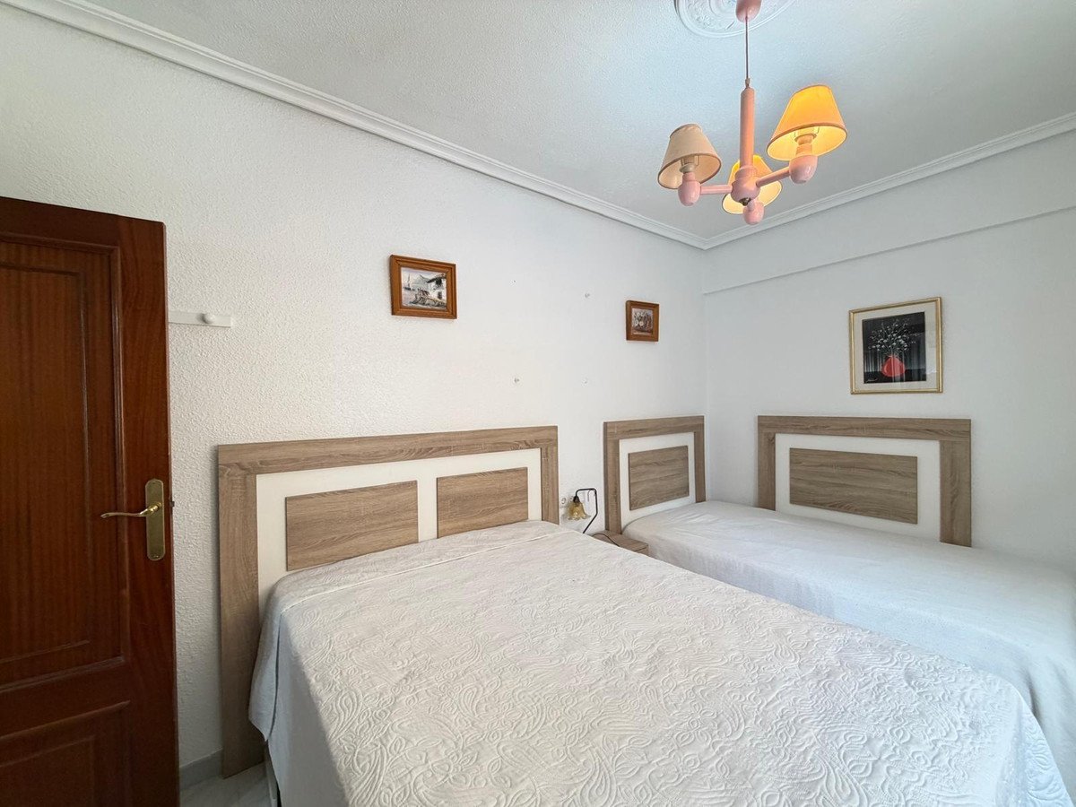 3 Bed Middle Floor Apartment in Torrevieja