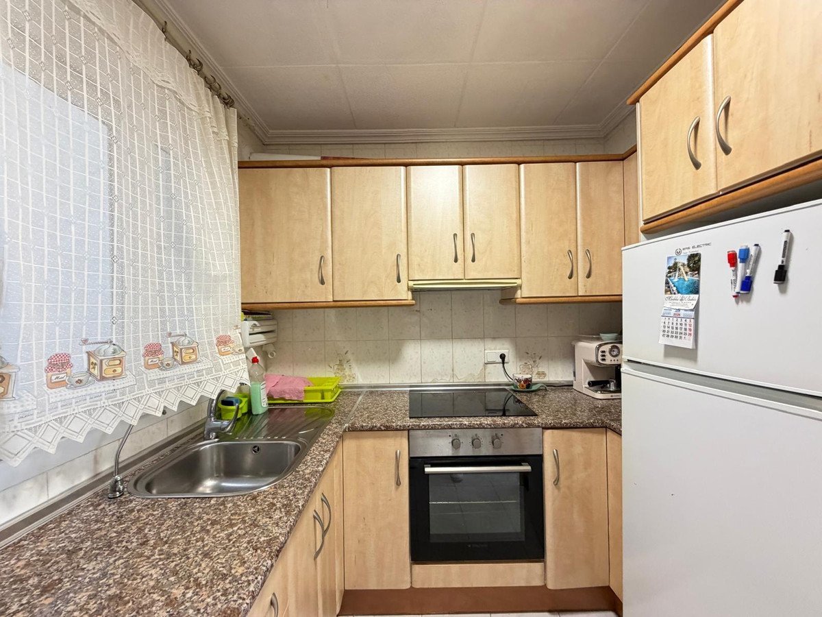 3 Bed Middle Floor Apartment in Torrevieja