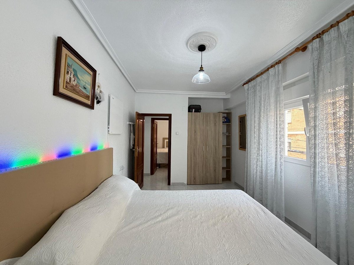 3 Bed Middle Floor Apartment in Torrevieja