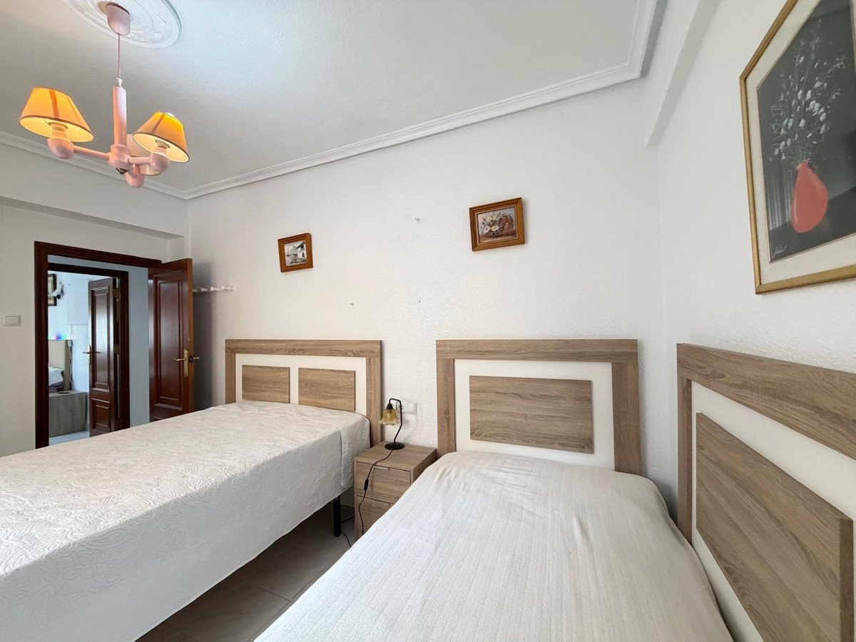 3 Bed Middle Floor Apartment in Torrevieja