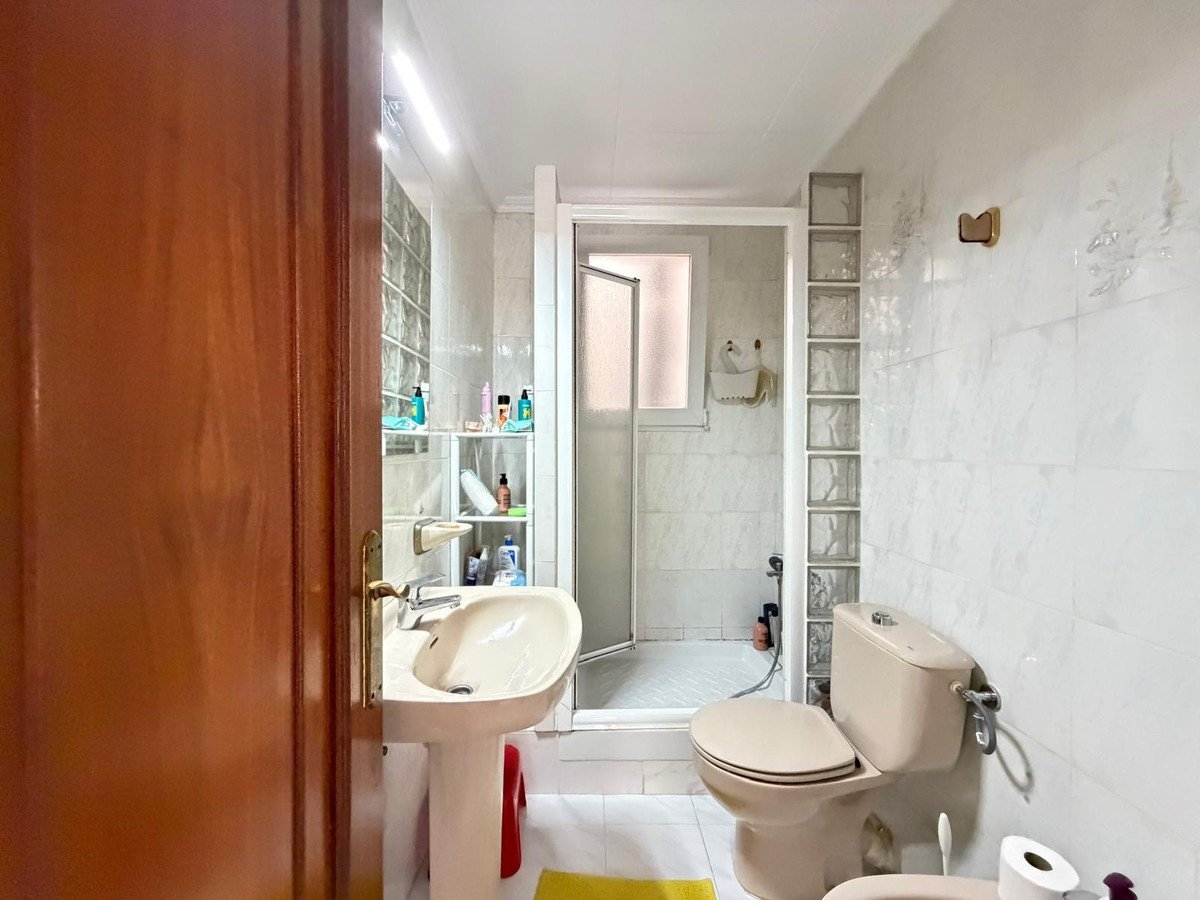 3 Bed Middle Floor Apartment in Torrevieja