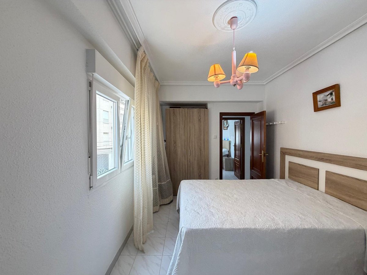 3 Bed Middle Floor Apartment in Torrevieja