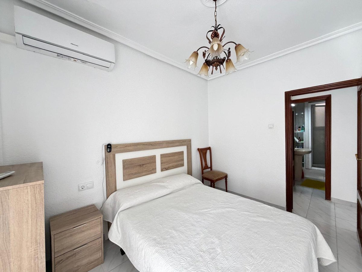 3 Bed Middle Floor Apartment in Torrevieja