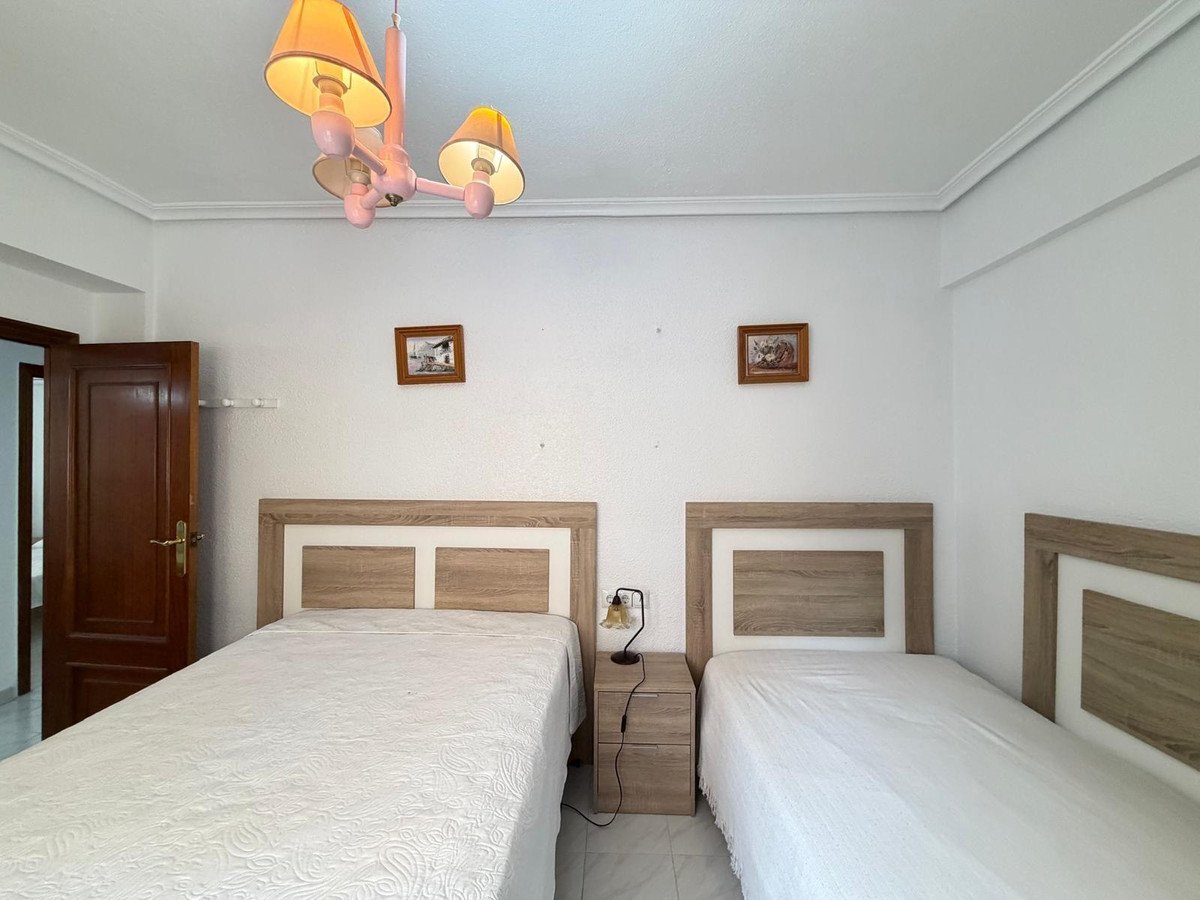 3 Bed Middle Floor Apartment in Torrevieja