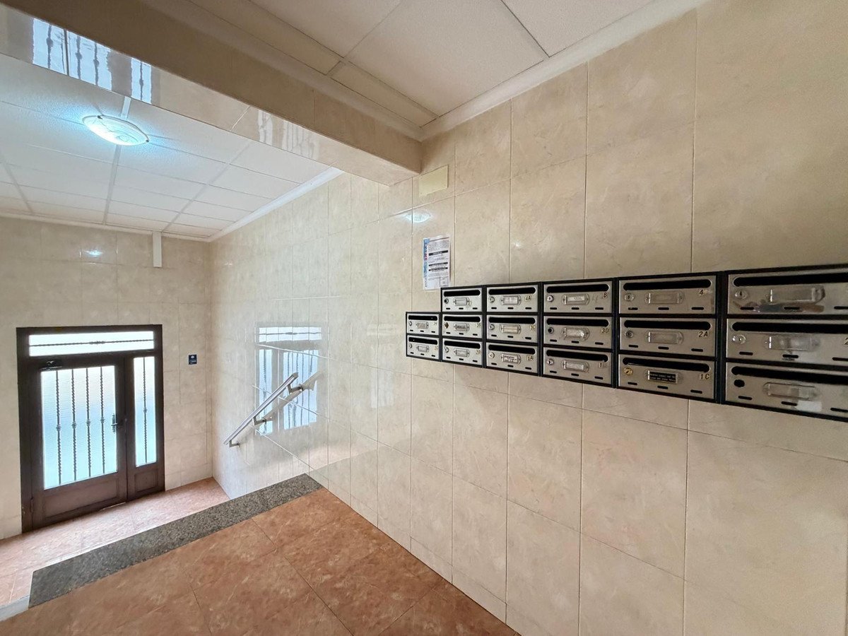 3 Bed Middle Floor Apartment in Torrevieja
