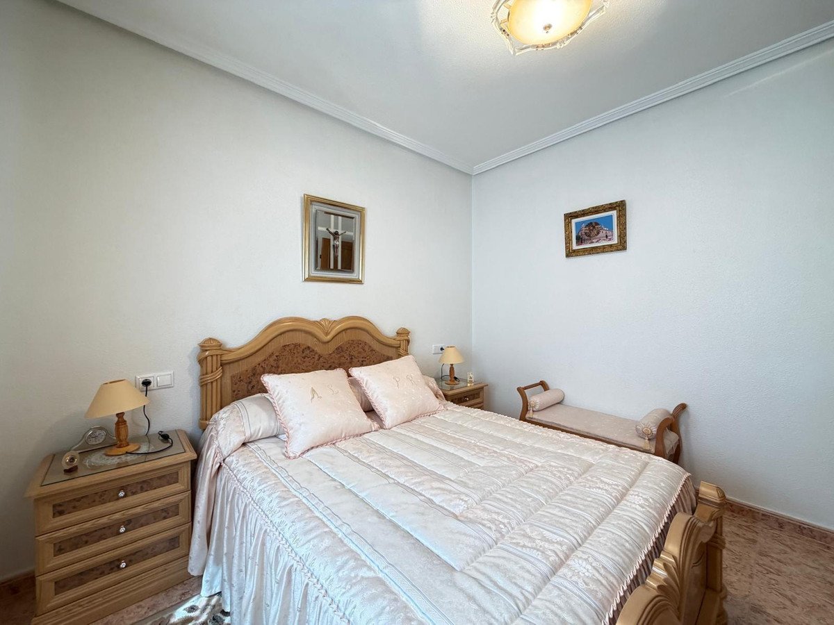 3 Bed Middle Floor Apartment in Torrevieja