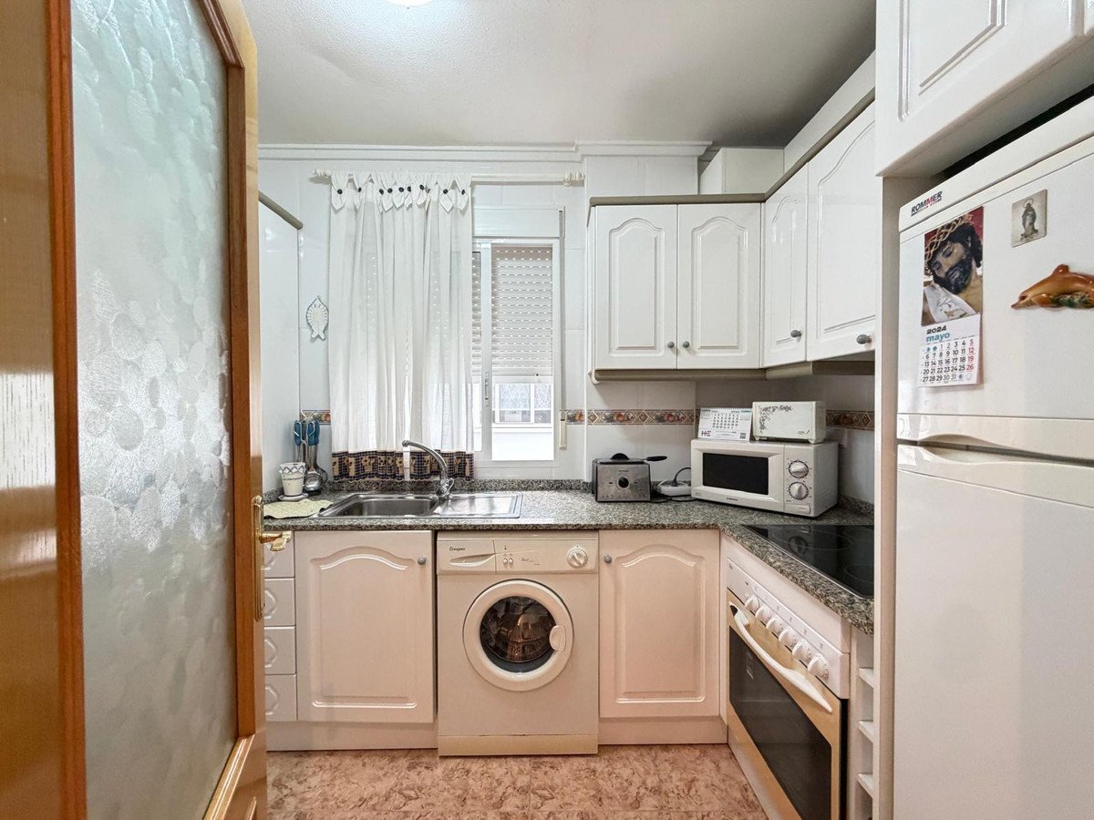 3 Bed Middle Floor Apartment in Torrevieja