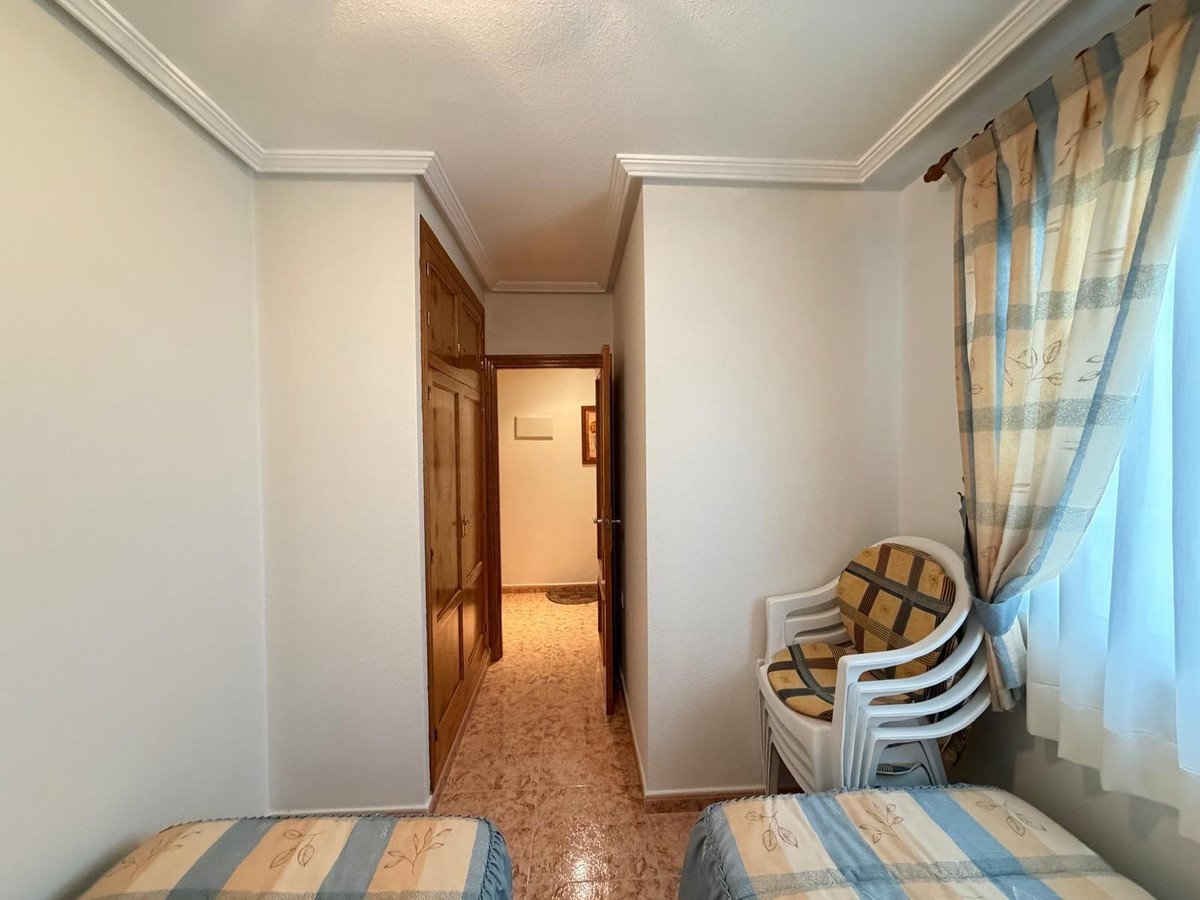 3 Bed Middle Floor Apartment in Torrevieja