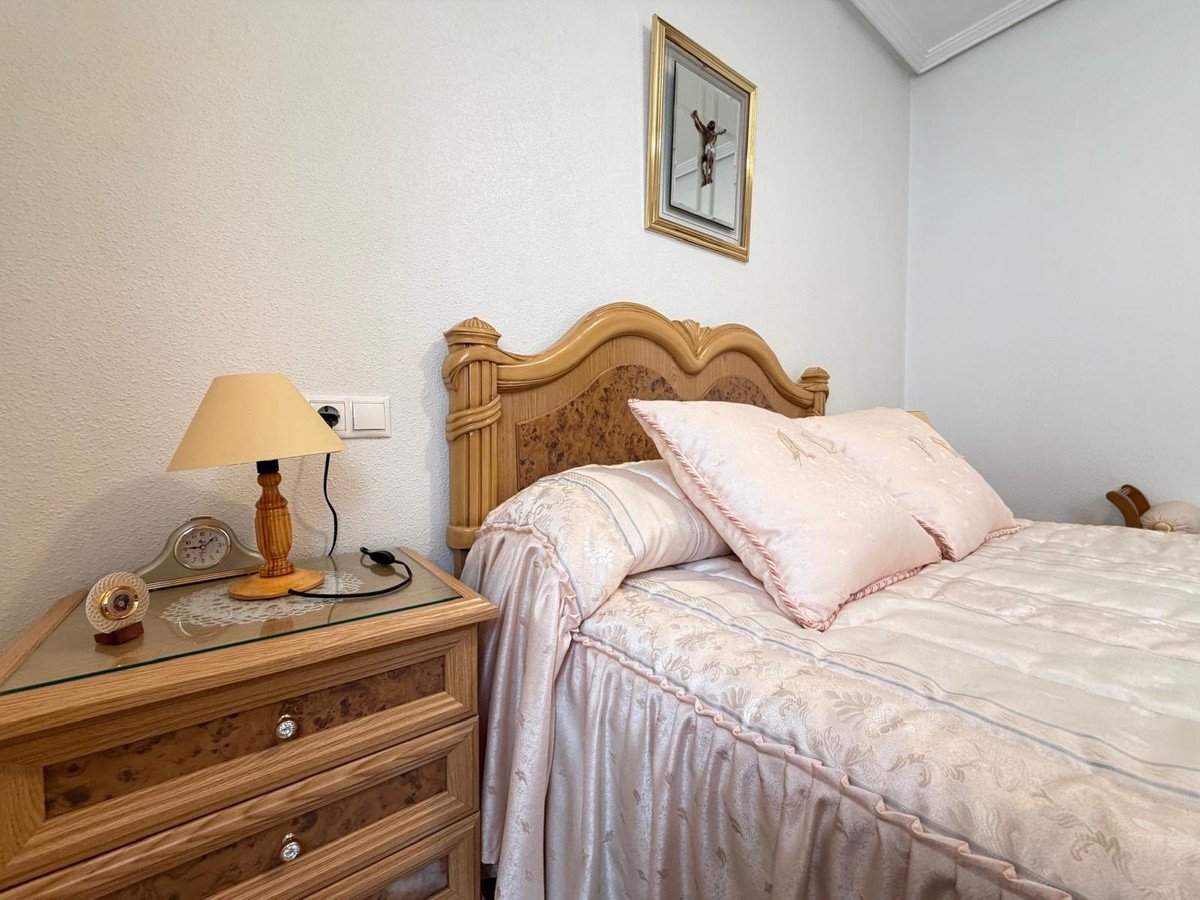 3 Bed Middle Floor Apartment in Torrevieja