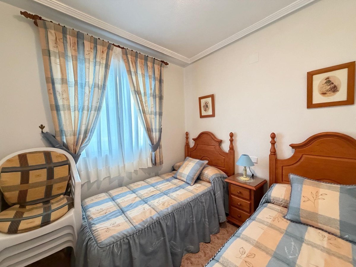 3 Bed Middle Floor Apartment in Torrevieja