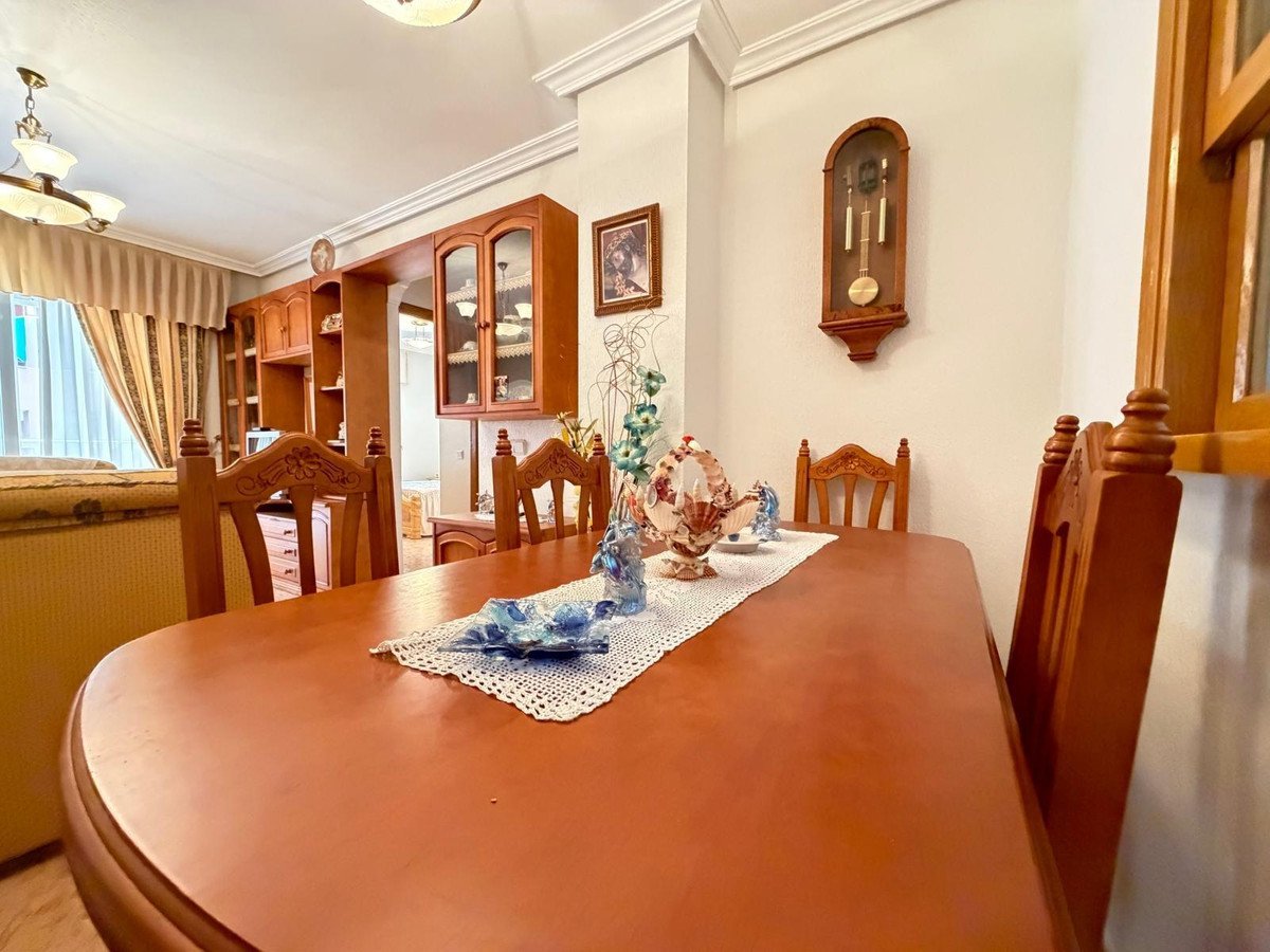 3 Bed Middle Floor Apartment in Torrevieja