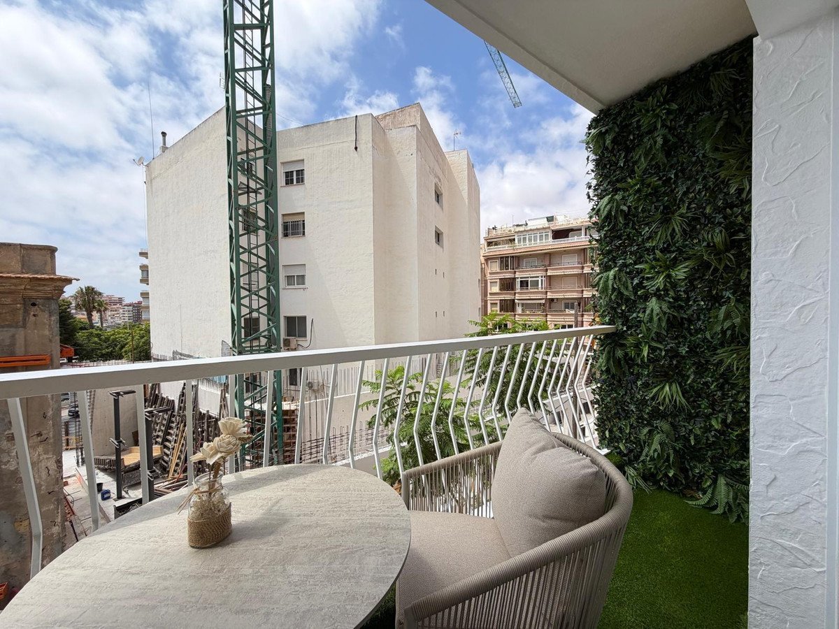 3 Bed Middle Floor Apartment in Torrevieja
