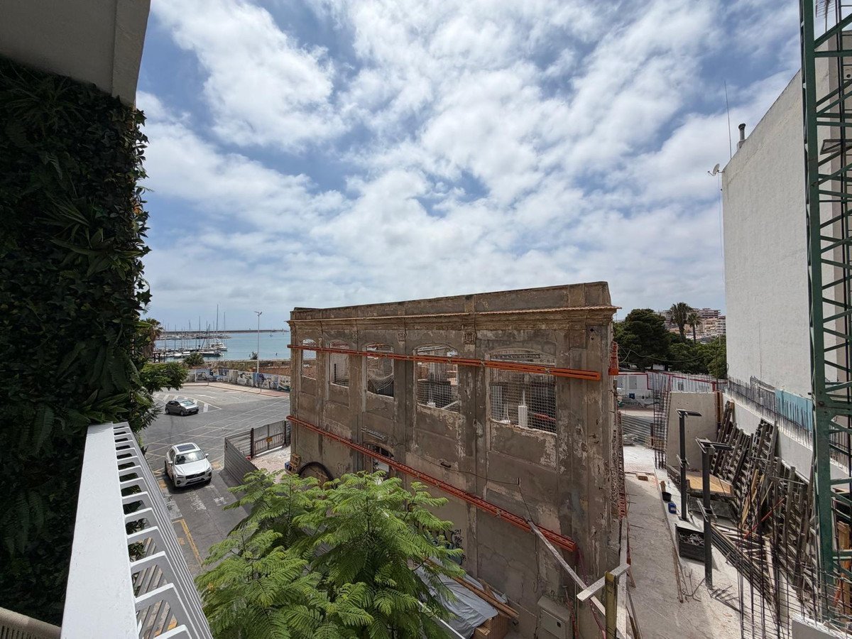 3 Bed Middle Floor Apartment in Torrevieja