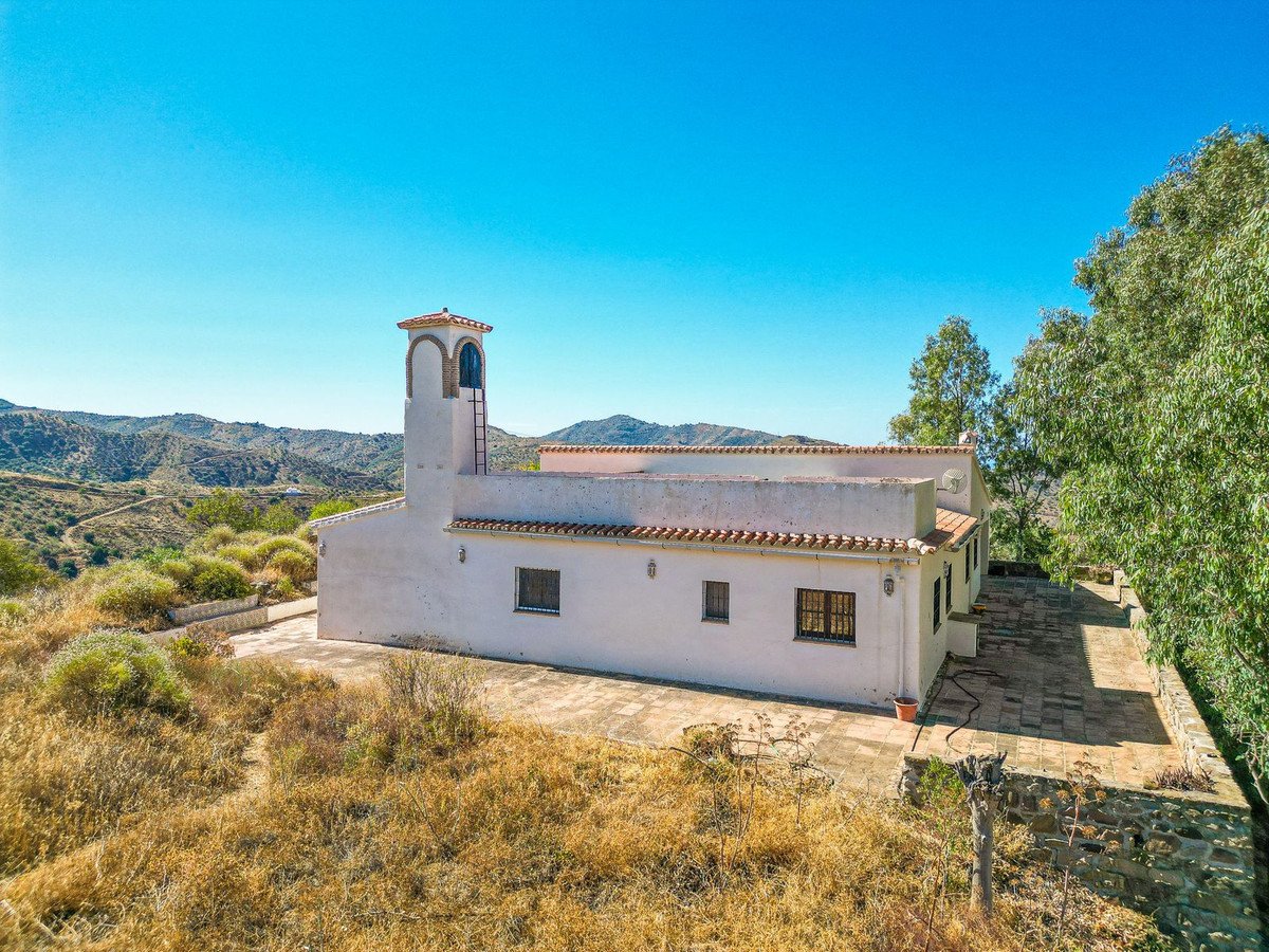 3 Bed Detached Villa in Sedella