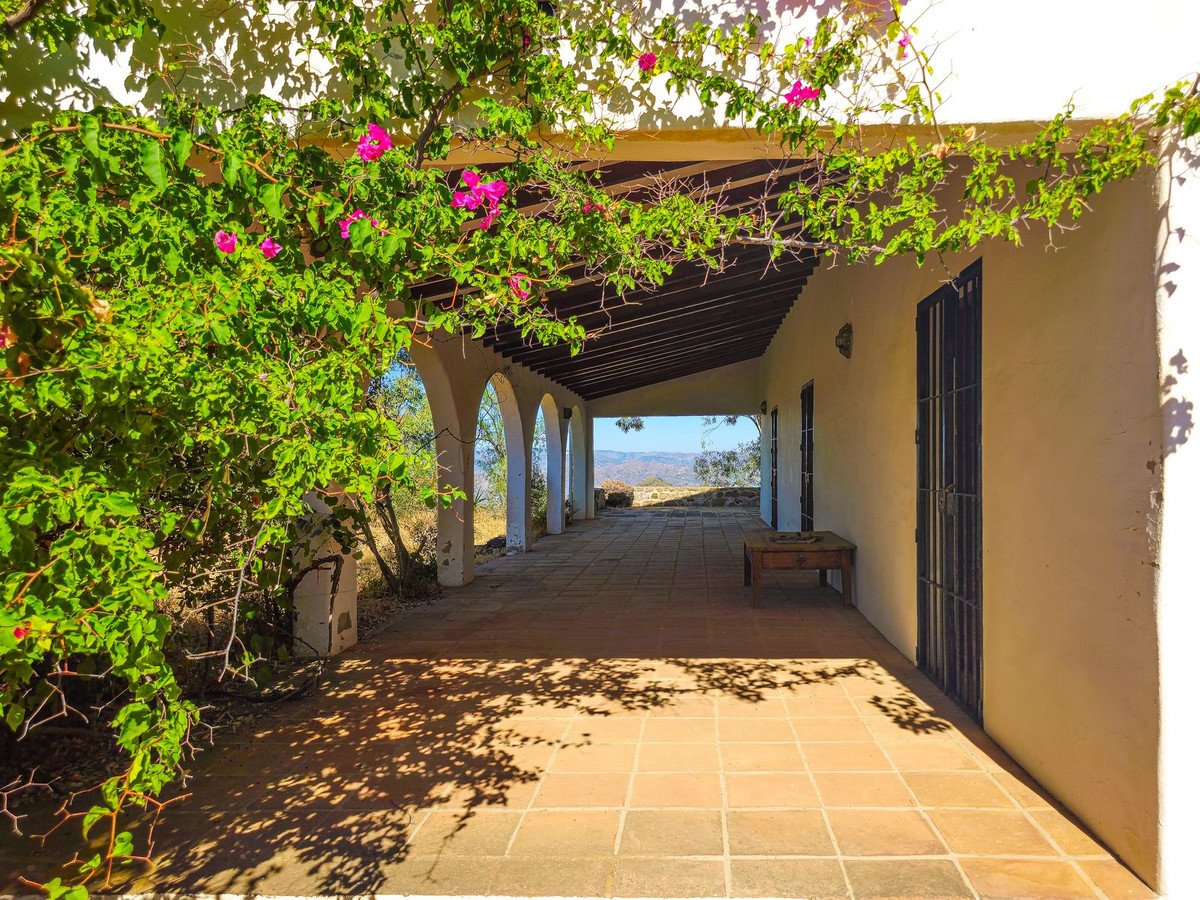 3 Bed Detached Villa in Sedella