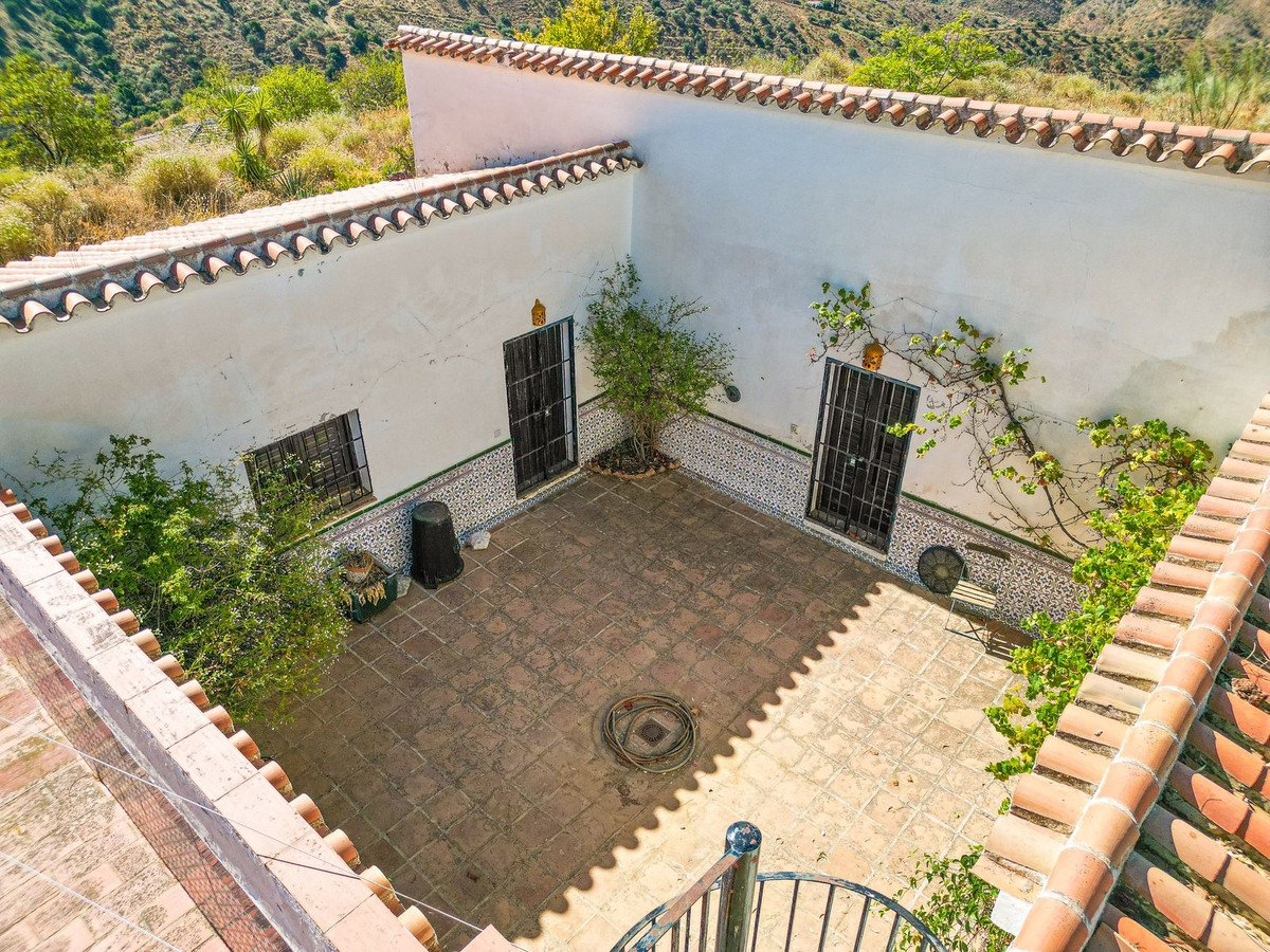 3 Bed Detached Villa in Sedella