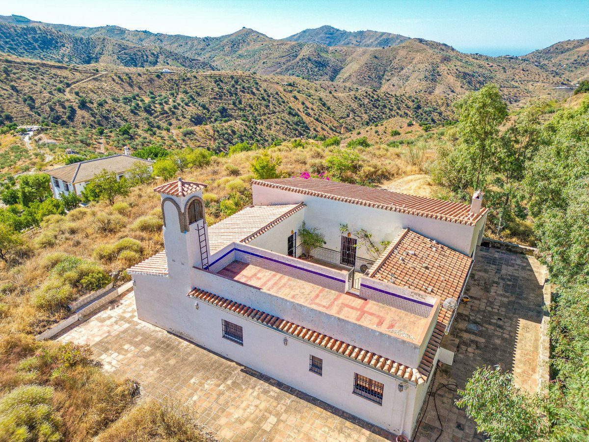 3 Bed Detached Villa in Sedella
