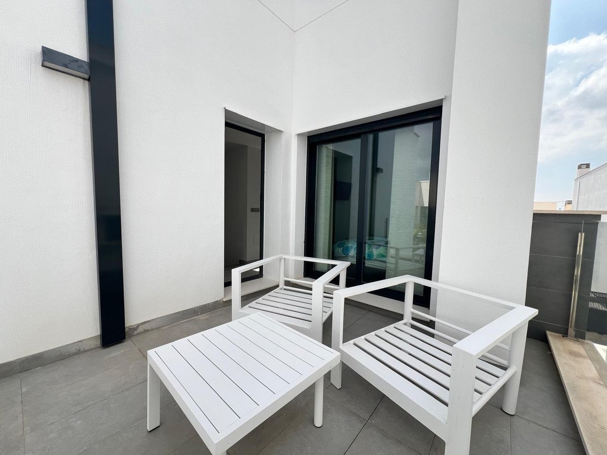 3 Bed Bungalow in Orihuela Costa