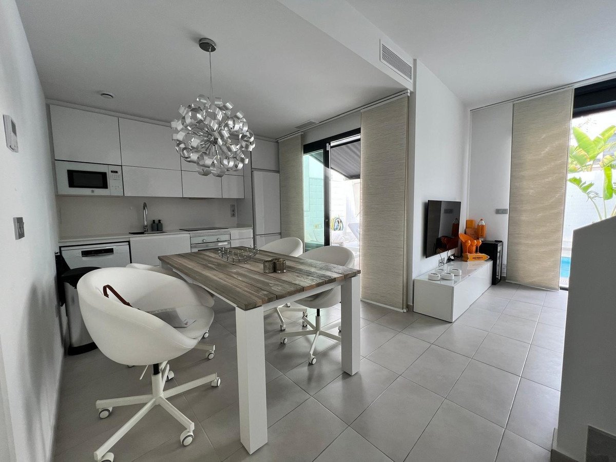 3 Bed Bungalow in Orihuela Costa