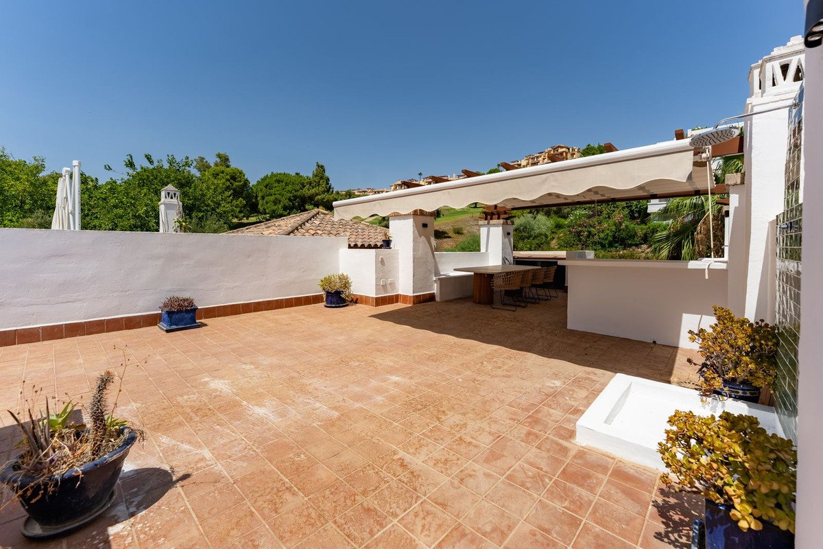 2 Bed Penthouse in Los Arqueros