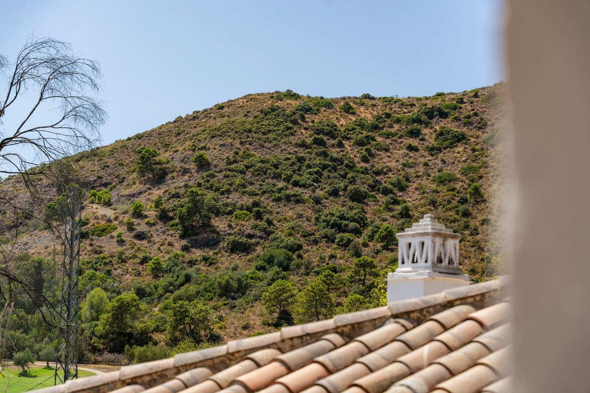 2 Bed Penthouse in Los Arqueros