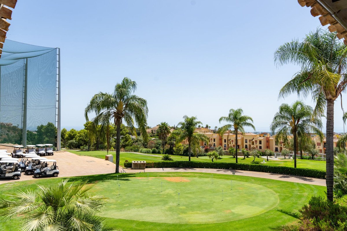 2 Bed Penthouse in Los Arqueros