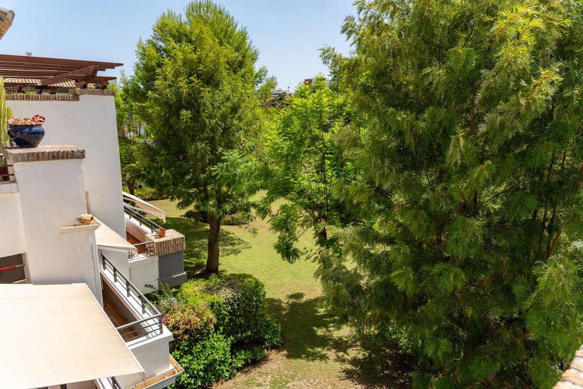 2 Bed Penthouse in Los Arqueros