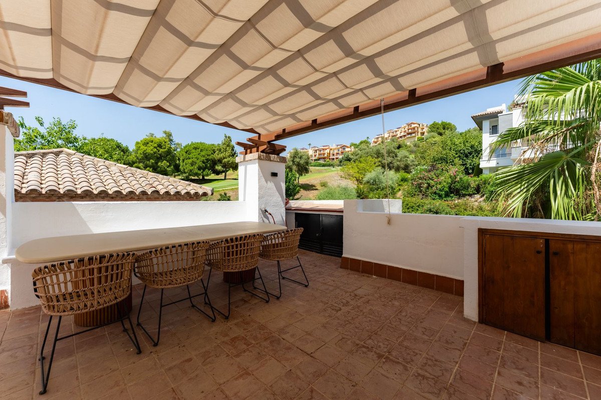 2 Bed Penthouse in Los Arqueros