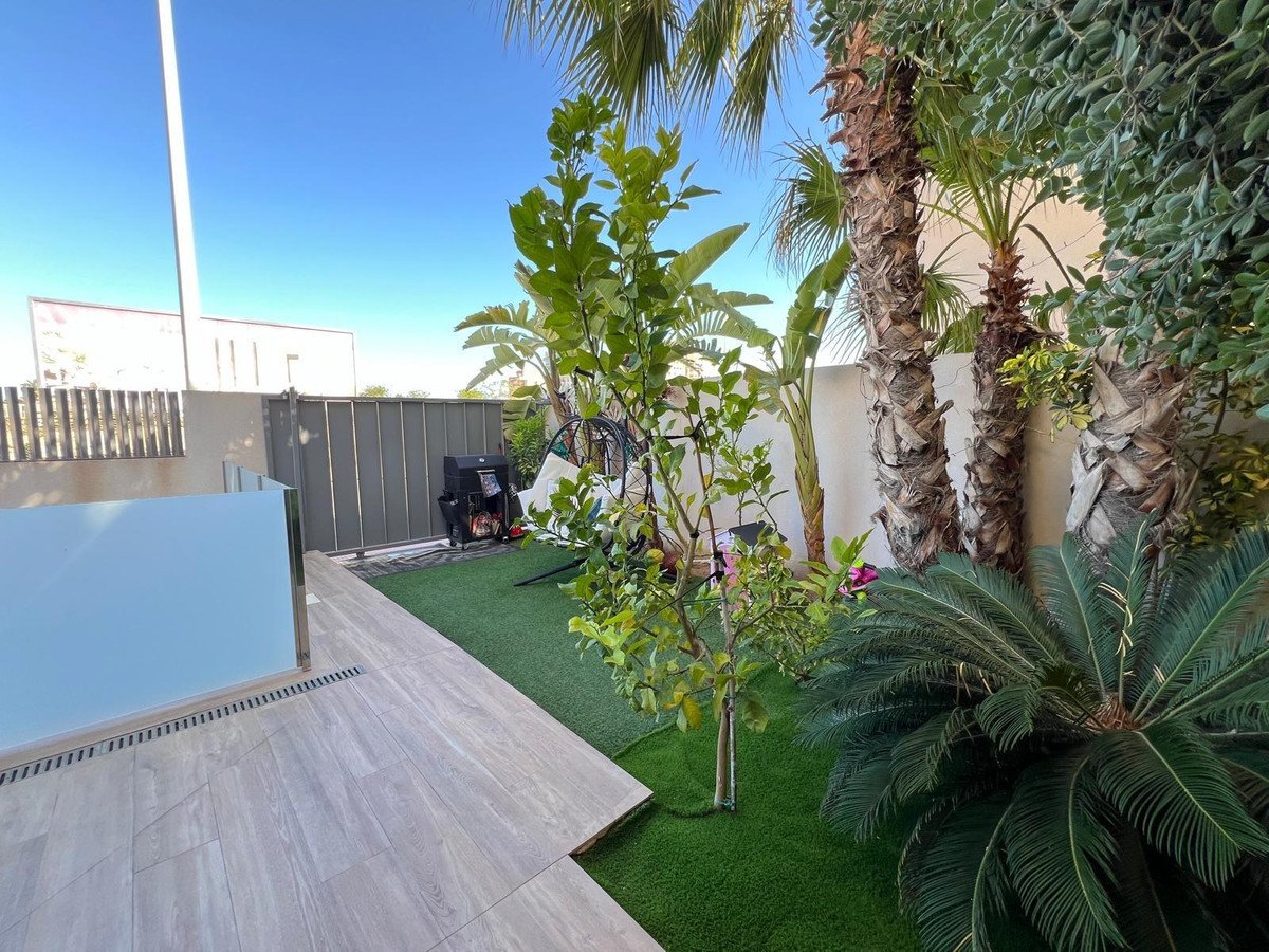 3 Bed Bungalow in Torrevieja