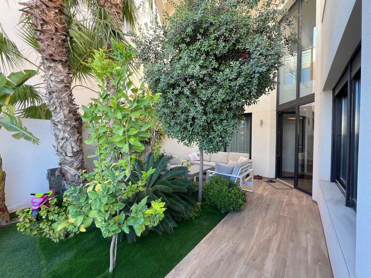3 Bed Bungalow in Torrevieja
