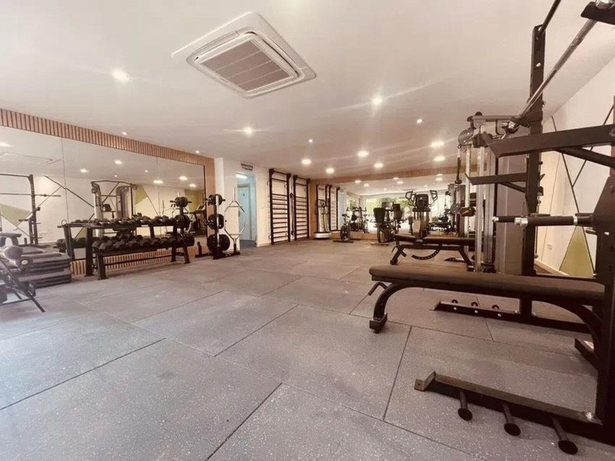 3 Bed Middle Floor Apartment in The Golden Mile