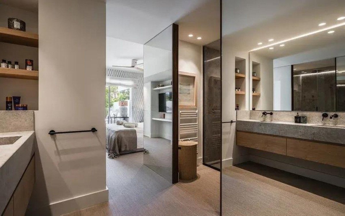 3 Bed Middle Floor Apartment in The Golden Mile