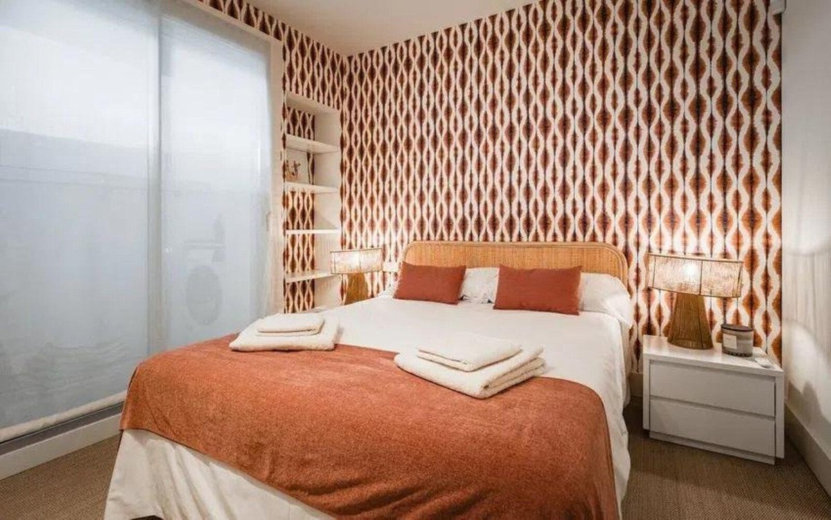 3 Bed Middle Floor Apartment in The Golden Mile