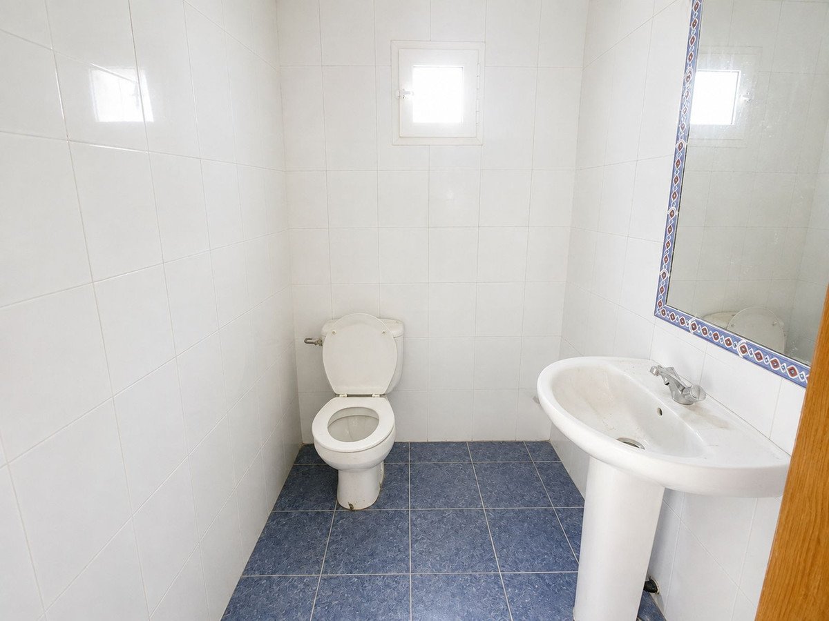 3 Bed Semi-Detached House in Pizarra