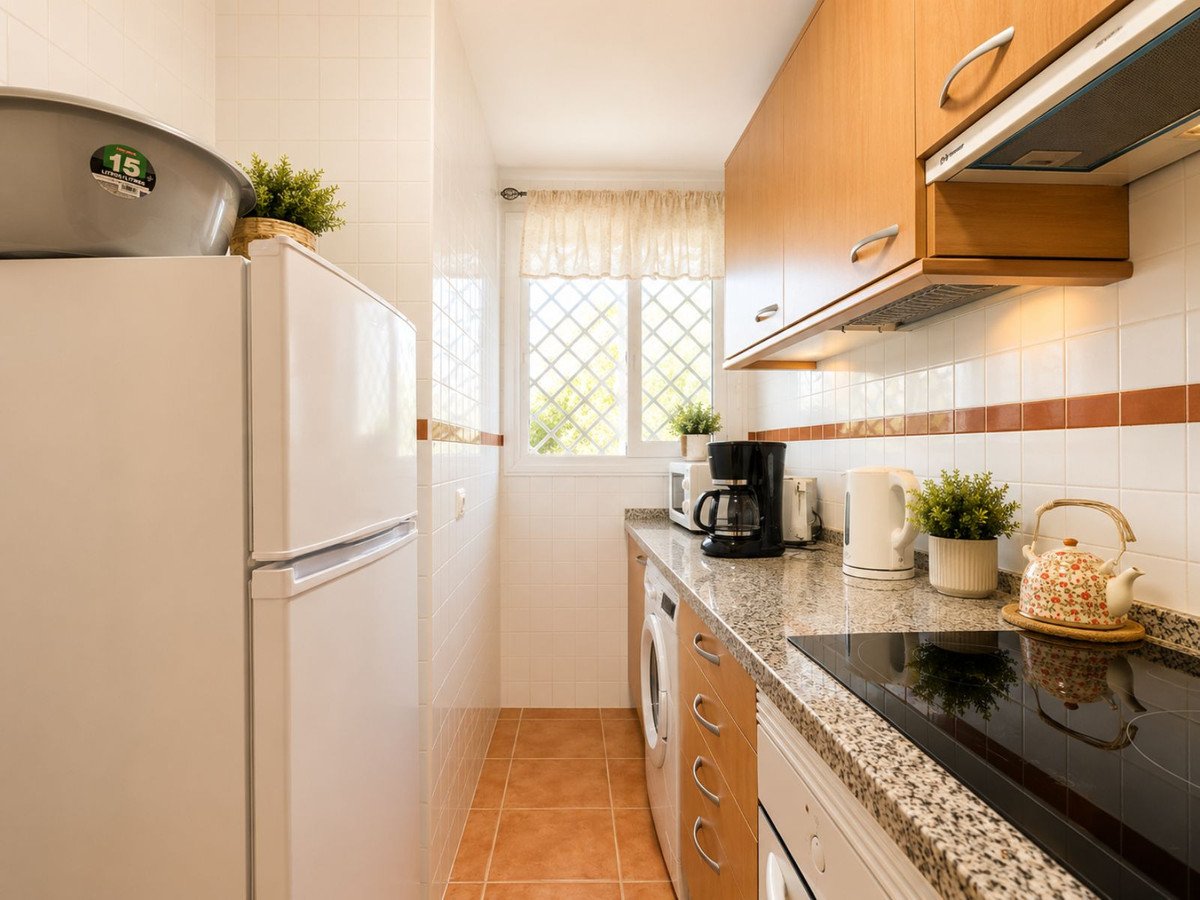 2 Bed Middle Floor Apartment in Manilva